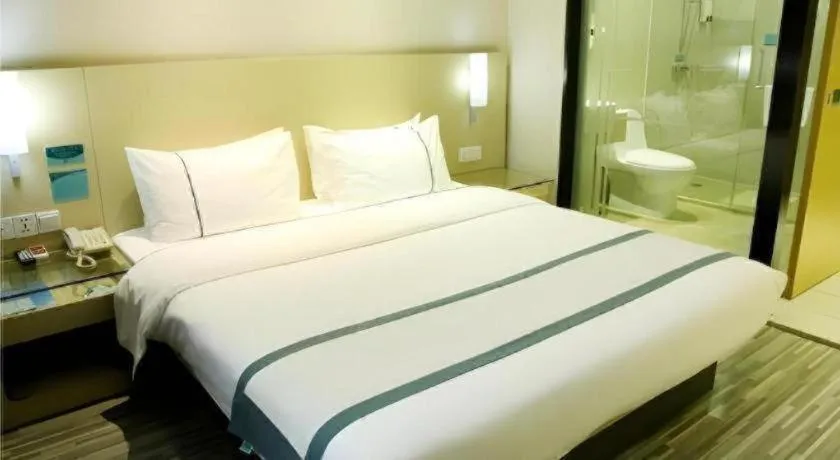 Bed in City Comfort Inn Liuzhou Ma'anshan Rongjun Road