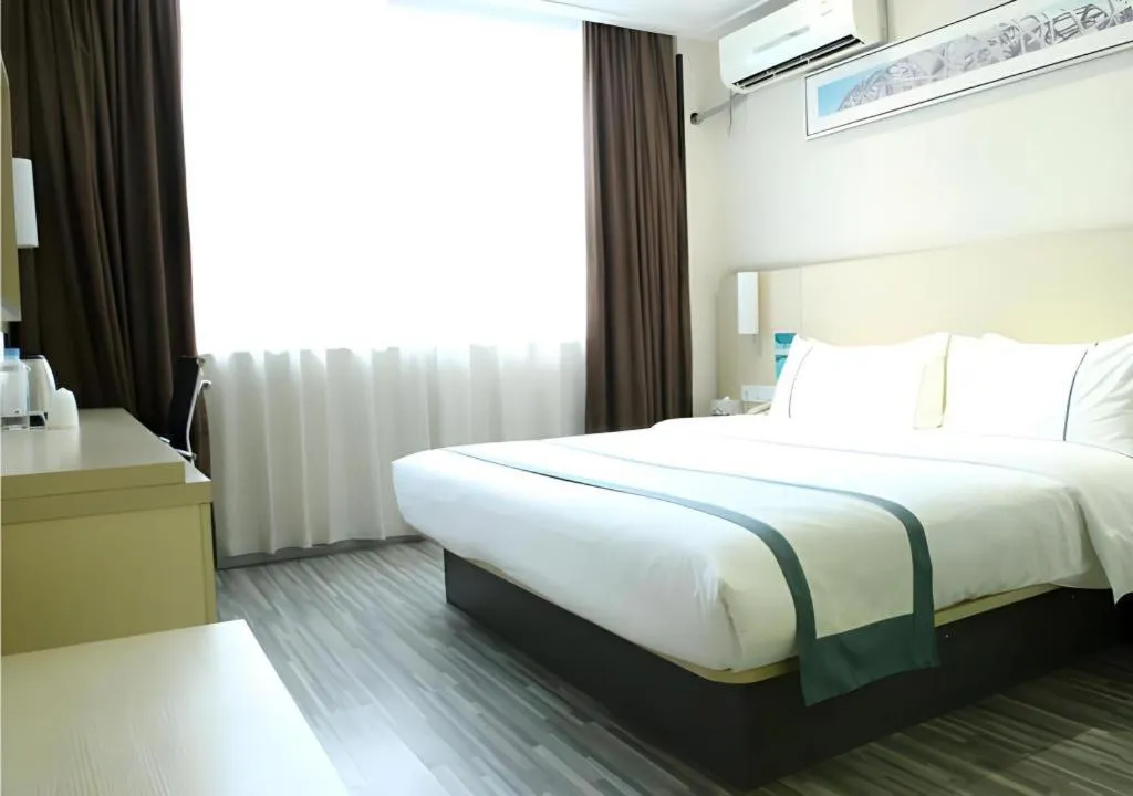 Bed in City Comfort Inn Liuzhou Ma'anshan Rongjun Road