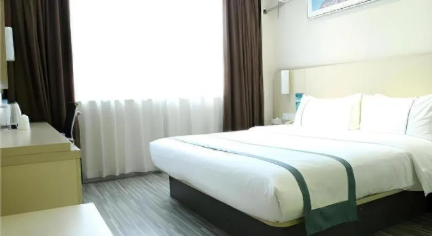 Bed in City Comfort Inn Liuzhou Ma'anshan Rongjun Road