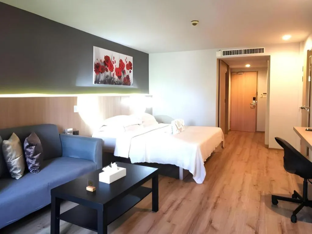 Bed in Ramada by Wyndham Phuket Southsea