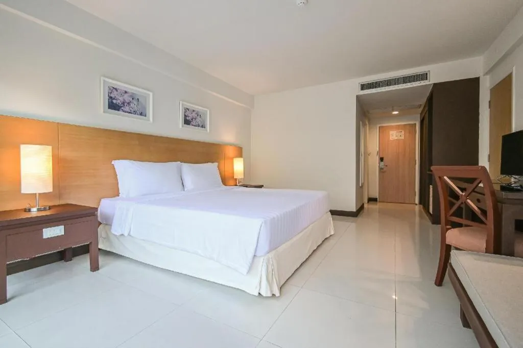 Bed in Ramada by Wyndham Phuket Southsea