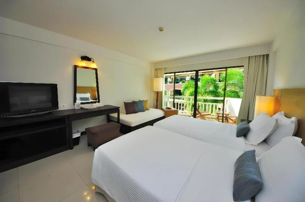 Bed in Ramada by Wyndham Phuket Southsea