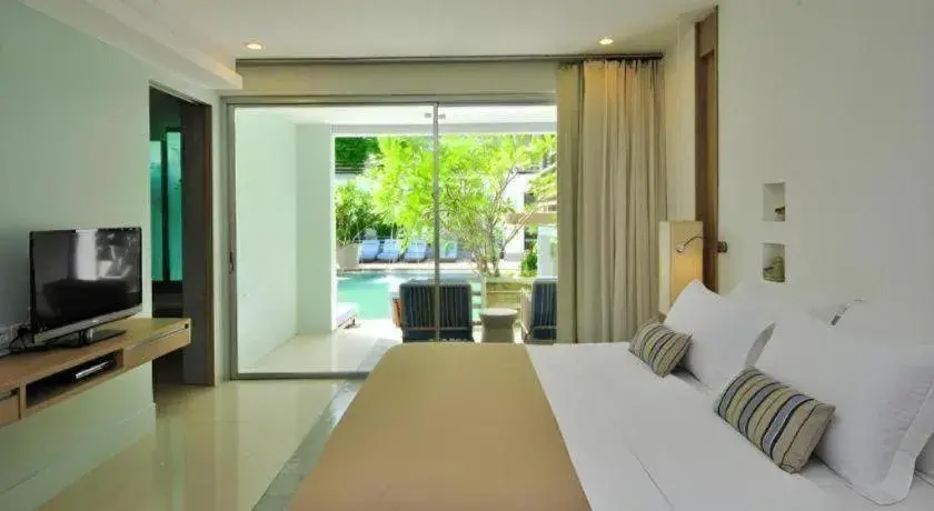 Bed in Ramada by Wyndham Phuket Southsea Bed in Ramada by Wyndham Phuket Southsea