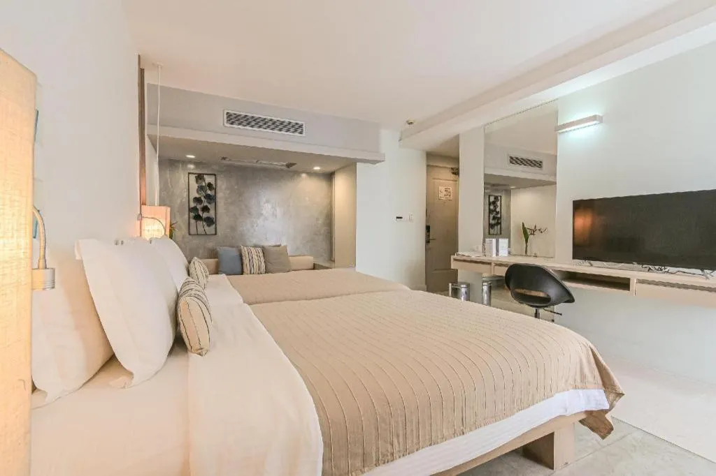 Bed in Ramada by Wyndham Phuket Southsea