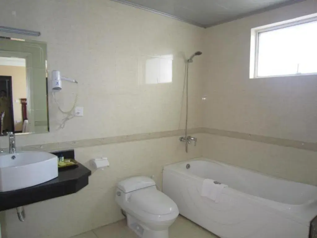 Classic Hoang Long Hotel Classic Hoang Long Hotel