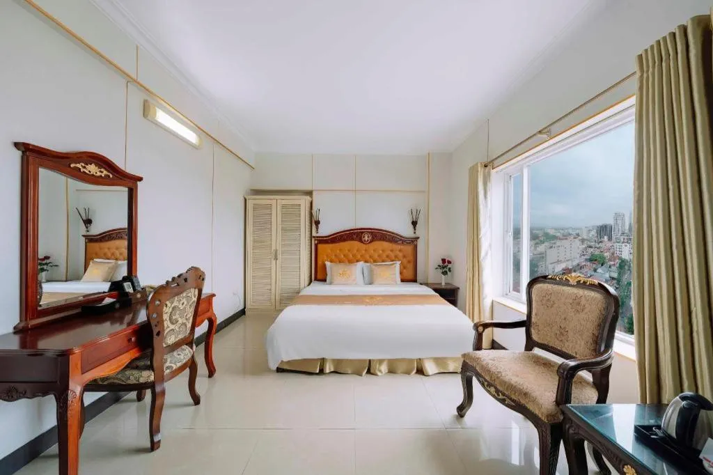 Bed in Hoang Long Hotel - Hai Phong City Center