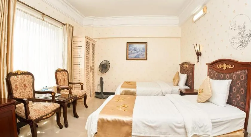 Bed in Hoang Long Hotel - Hai Phong City Center