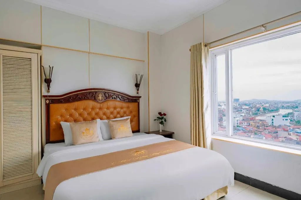 Bed in Hoang Long Hotel - Hai Phong City Center
