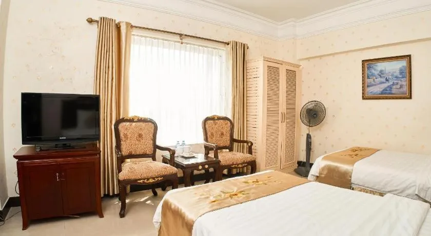 Bed in Hoang Long Hotel - Hai Phong City Center