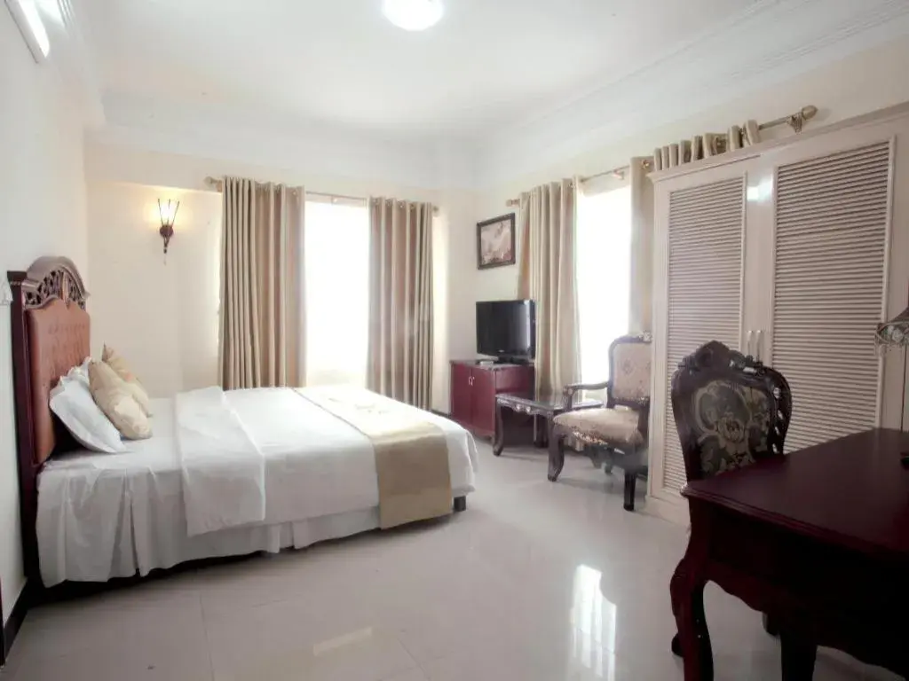 Bed in Classic Hoang Long Hotel Bed in Classic Hoang Long Hotel