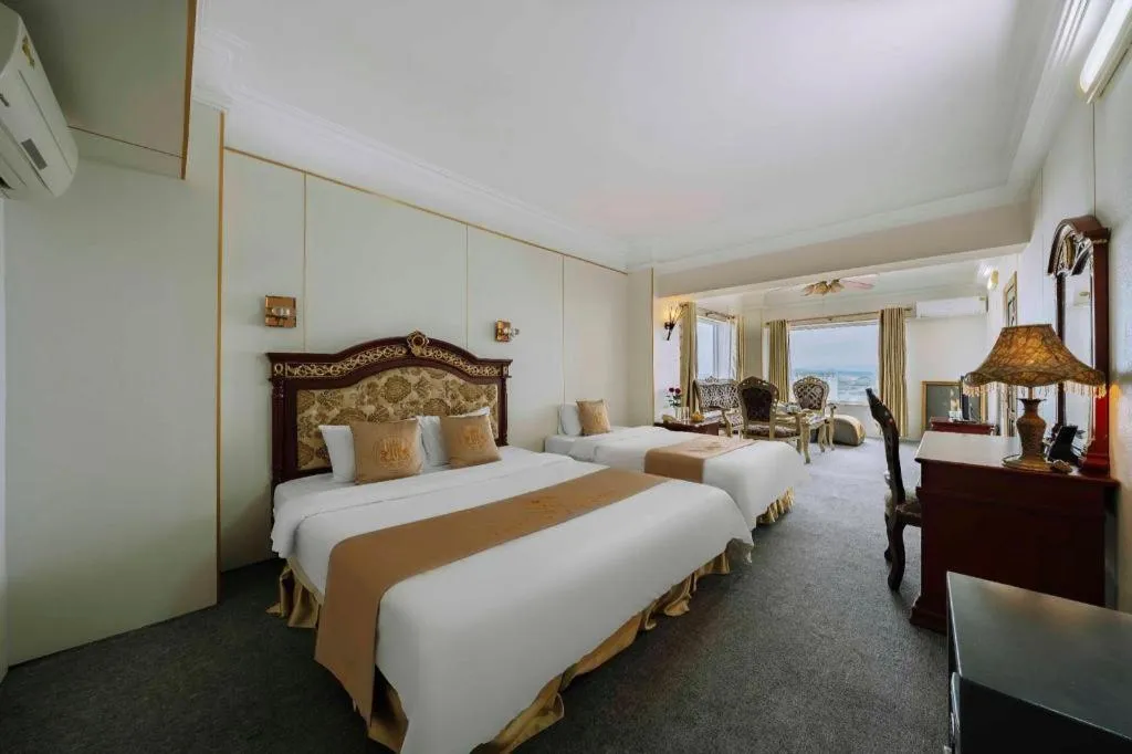 Bed in Hoang Long Hotel - Hai Phong City Center