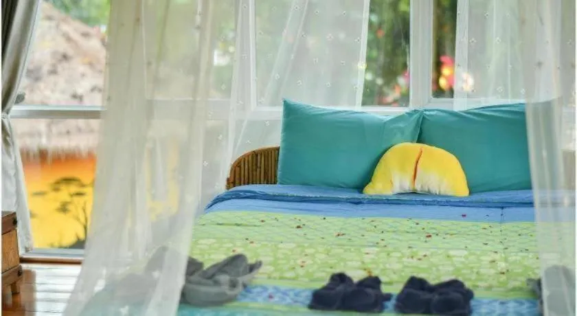 Bed in Tamsabai Resort