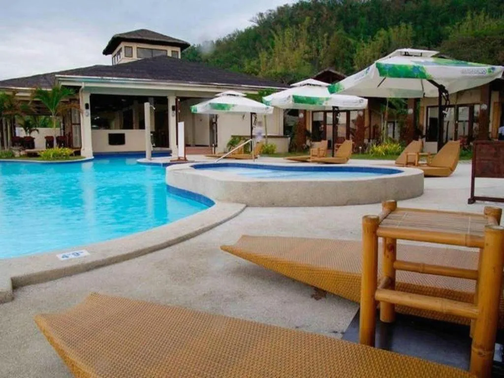 Kahuna Beach Resort and Spa