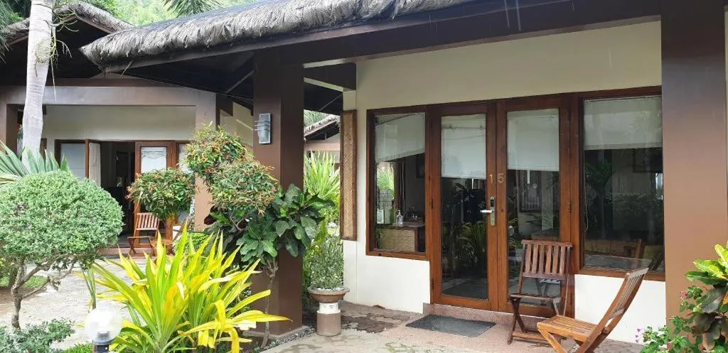 Kahuna Beach Resort and Spa