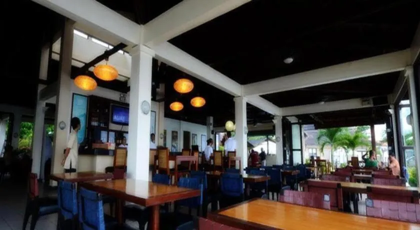 Kahuna Beach Resort and Spa