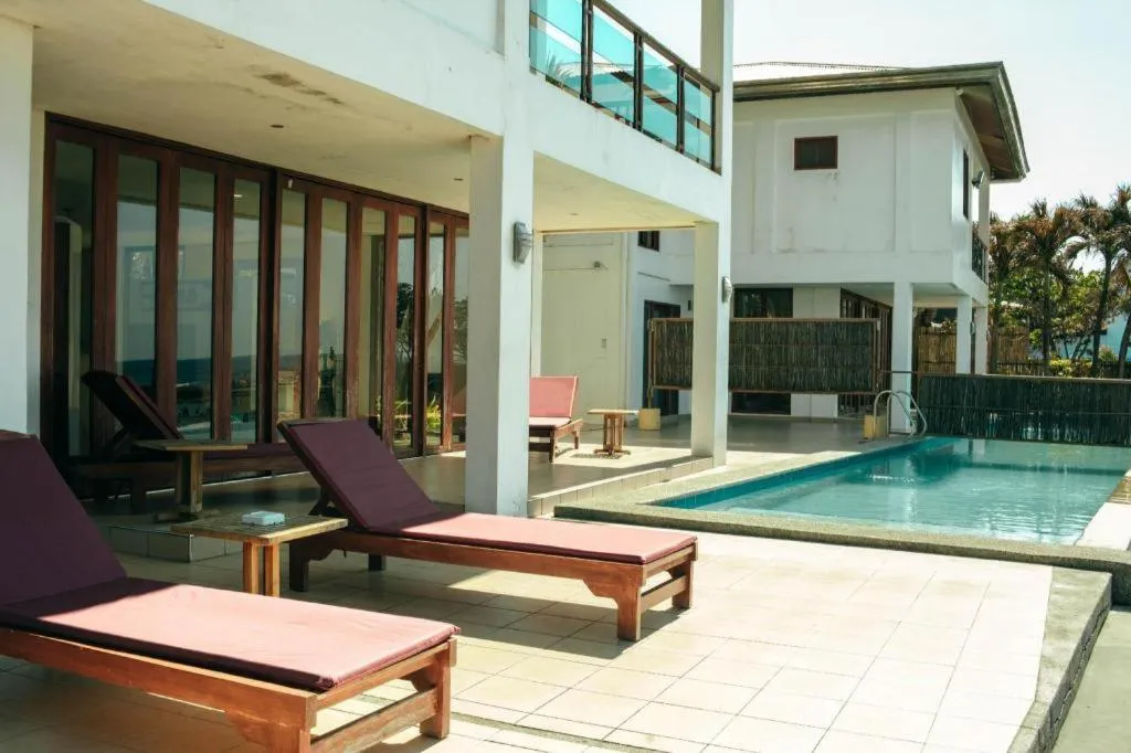 Kahuna Beach Resort and Spa