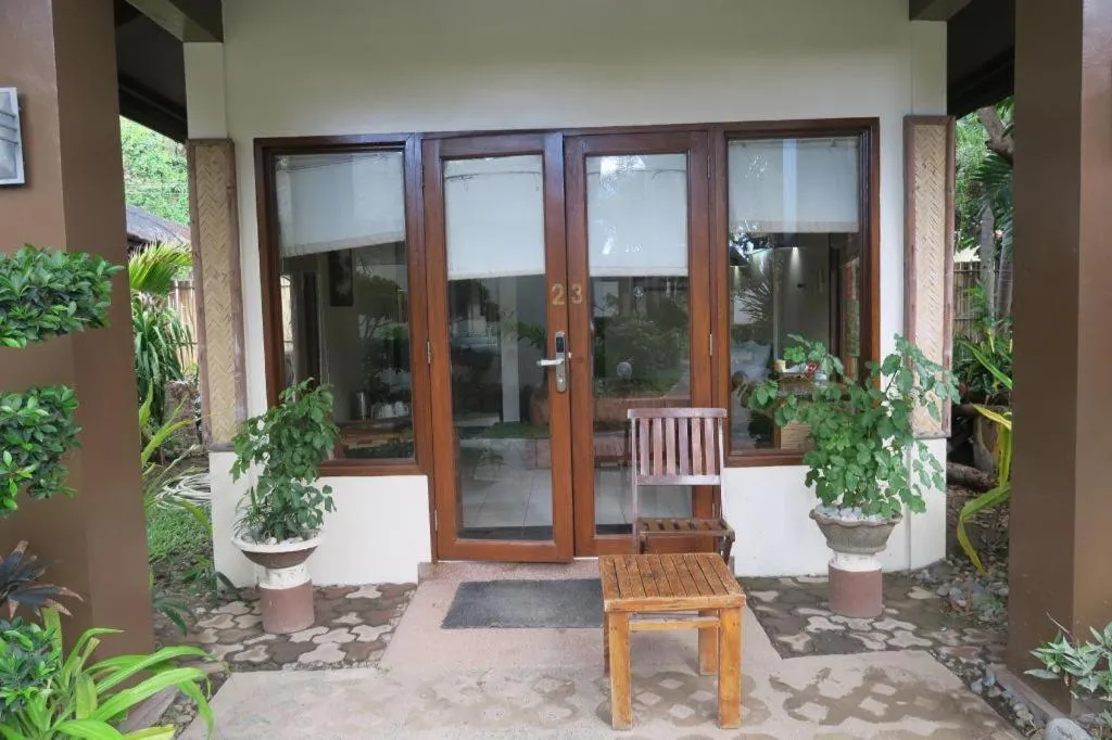 Kahuna Beach Resort and Spa