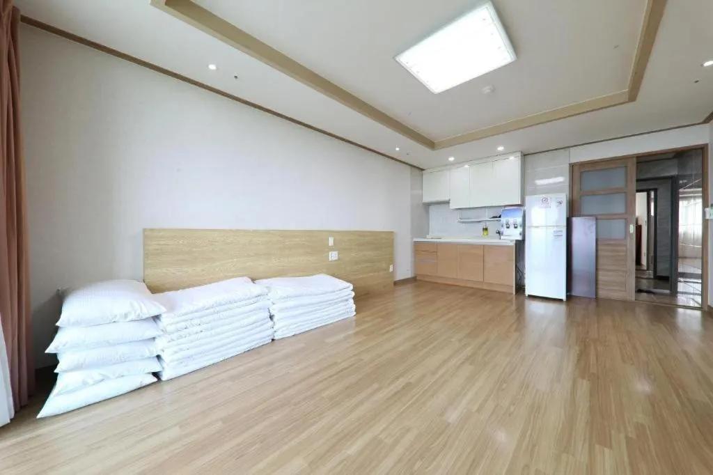 Jeju Sunbeach Hotel & Resort