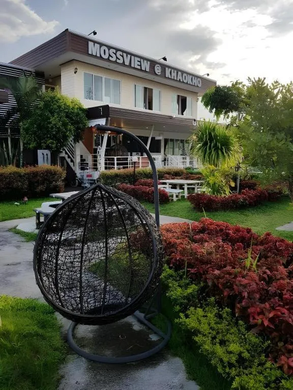 Mossview Resort
