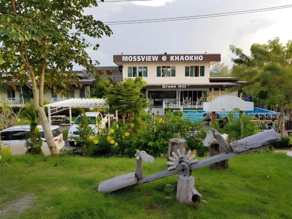 Mossview Resort