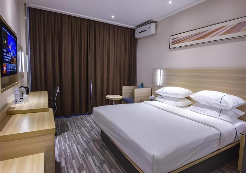 Bed in City Comfort Inn Nanchang Bayi Square Railway Station
