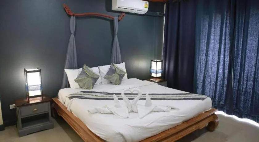 Bed in Sripoom Boutique House