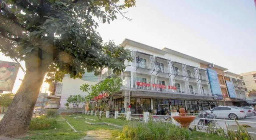 Sripoom Boutique House