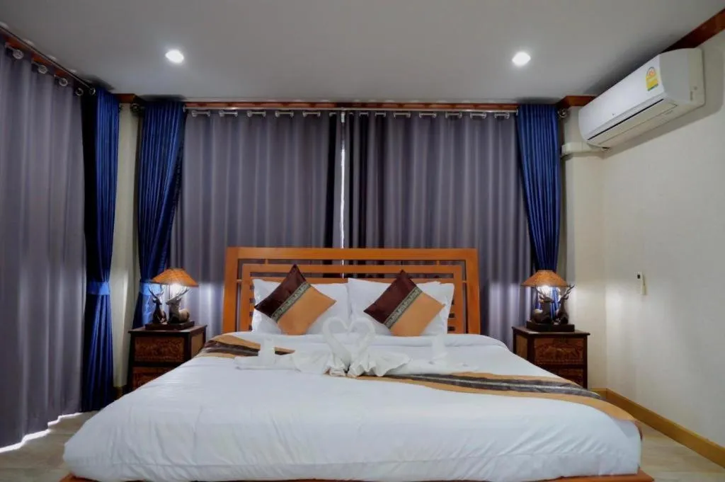 Bed in Sripoom Boutique House