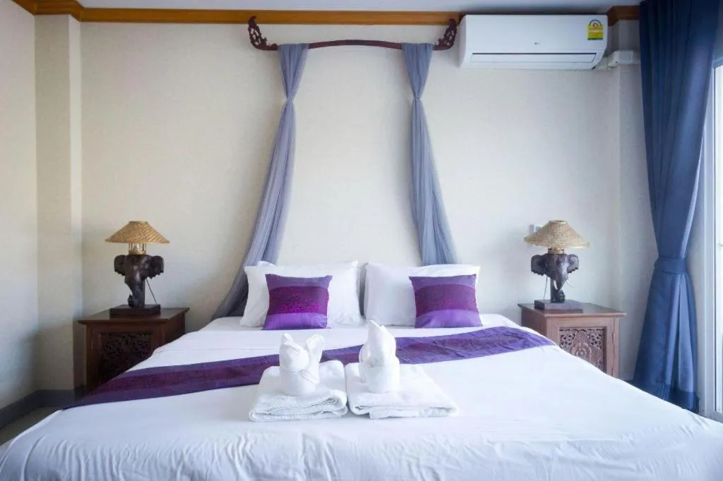 Bed in Sripoom Boutique House