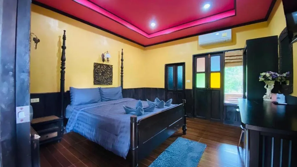 Bed in Wangnamkhao Resort