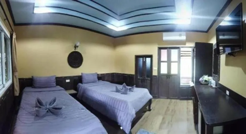 Bed in Wangnamkhao Resort