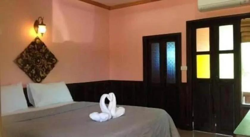 Bed in Wangnamkhao Resort