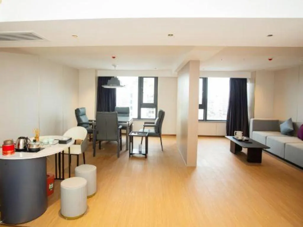 Lavande Hotel·Dongxing Port