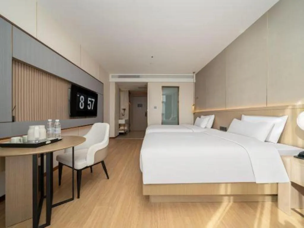 Bed in Lavande Hotel·Dongxing Port