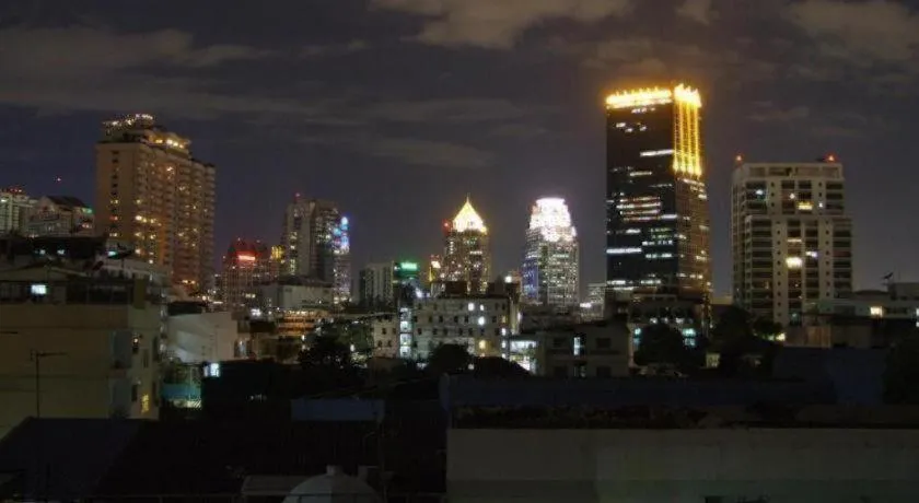 The Boss Sathorn Hotel