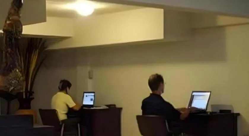 The Boss Sathorn Hotel