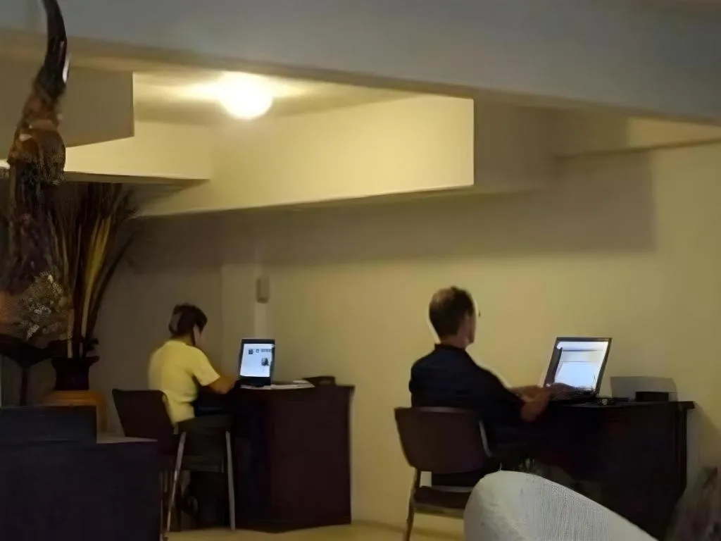 The Boss Sathorn Hotel