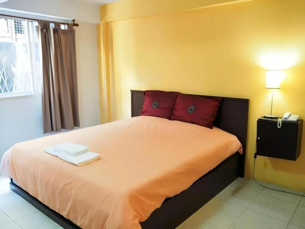 Bed in The Boss Sathorn Hotel Bed in The Boss Sathorn Hotel