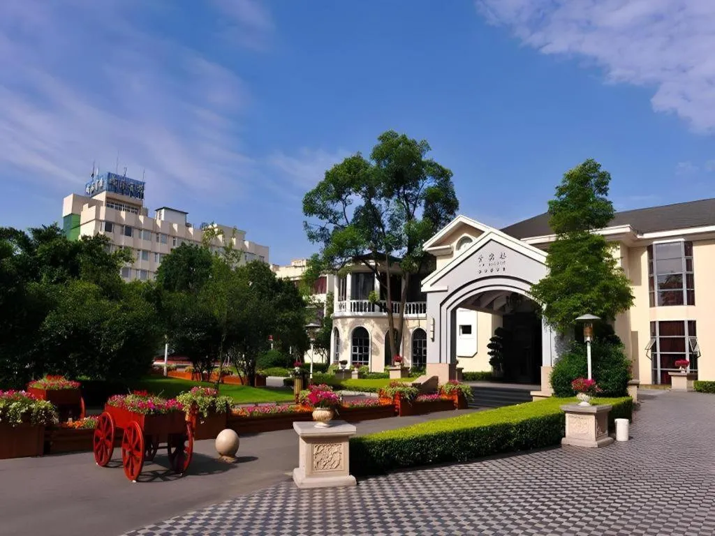 Chengdu Chengfei Hotel