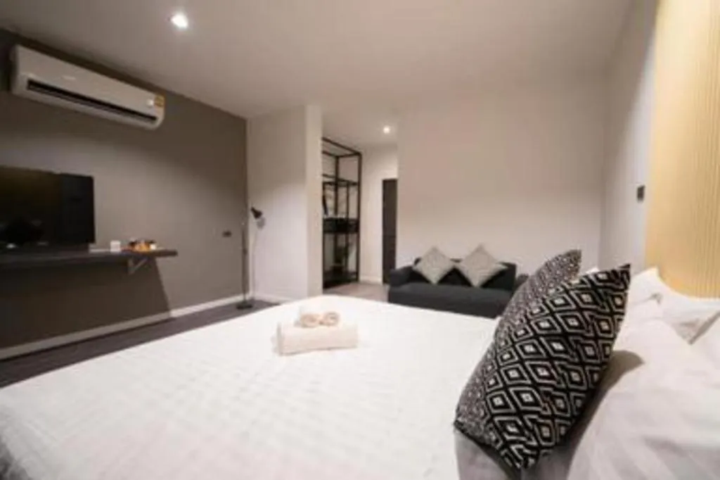 Bed in KOWTHA RIVERTEL