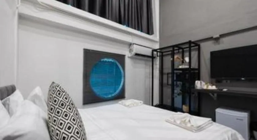 Bed in KOWTHA RIVERTEL