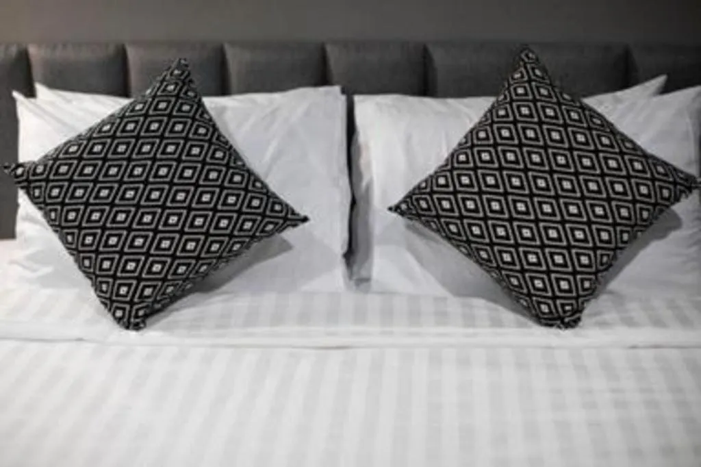 Bed in KOWTHA RIVERTEL