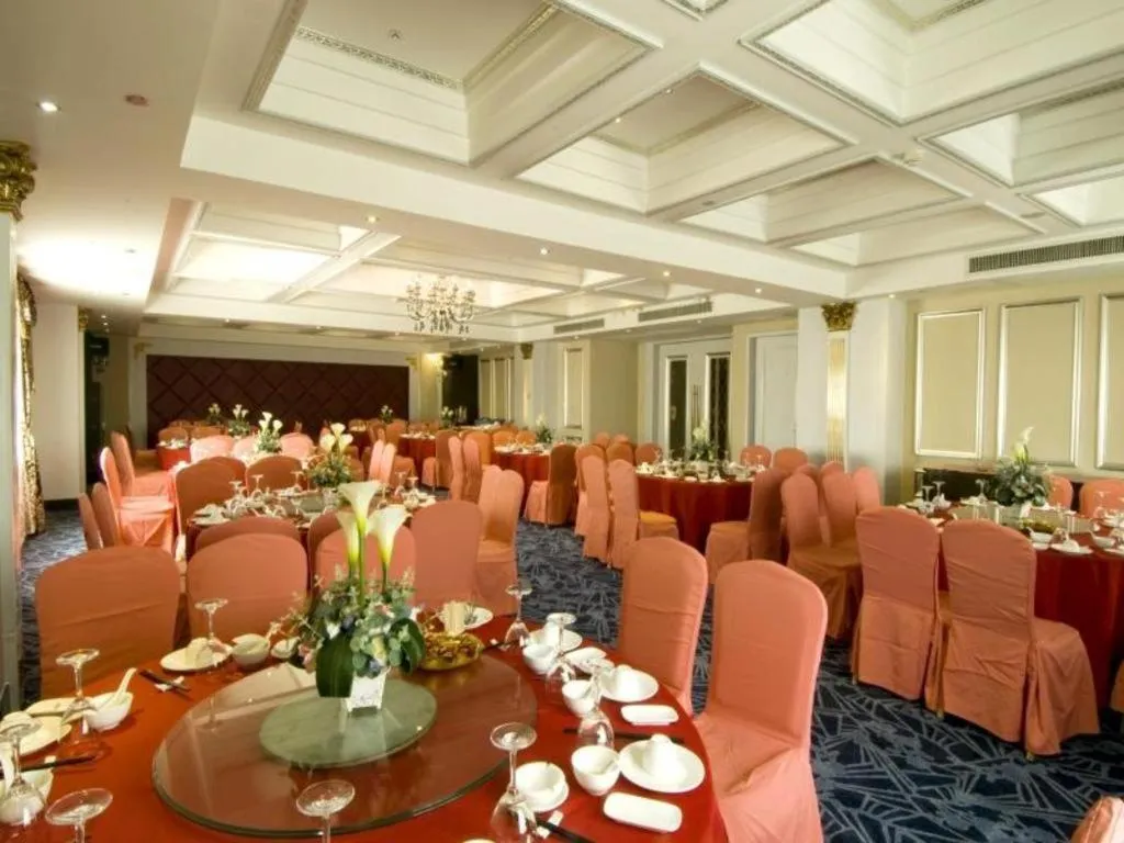 Chinflux Mandarin Hotel