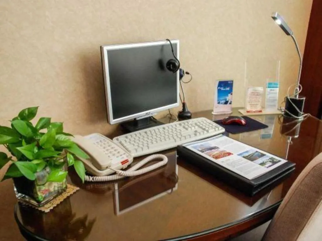 Chinflux Mandarin Hotel