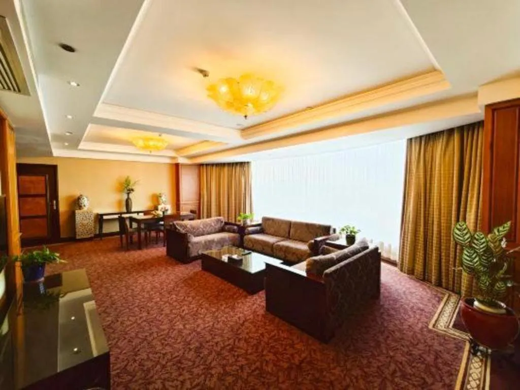 Chinflux Mandarin Hotel