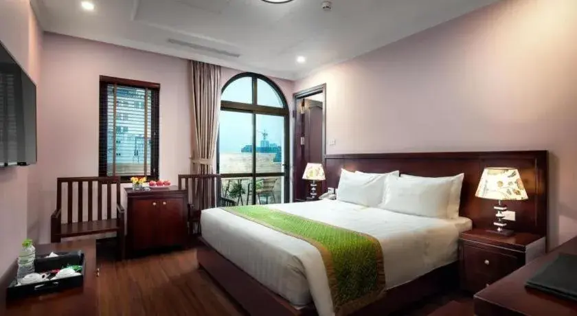 Bed in Binh Anh Hotel Hanoi Bed in Binh Anh Hotel Hanoi