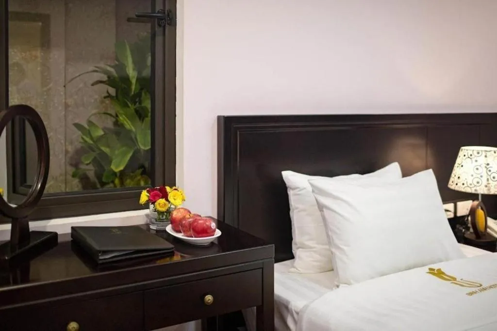 Bed in Binh Anh Hotel Hanoi