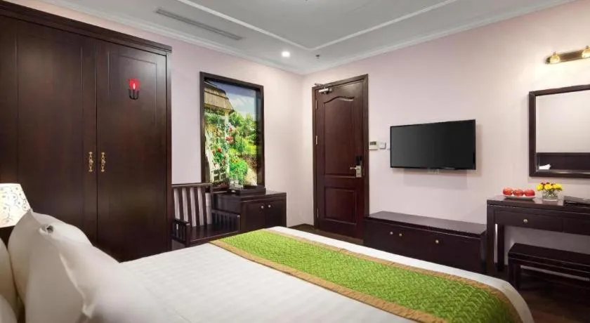 Bed in Binh Anh Hotel Hanoi