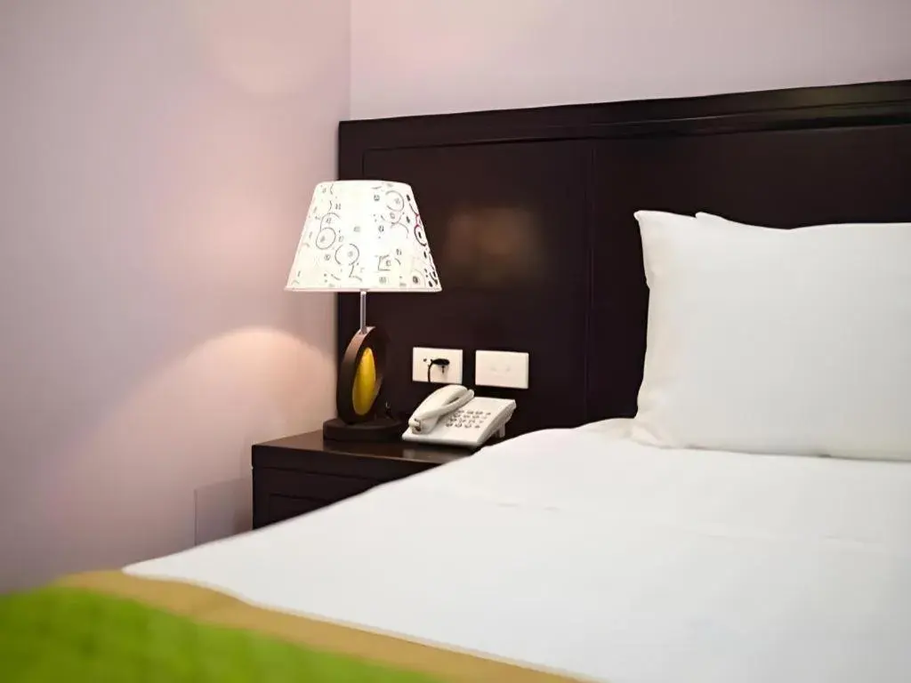 Bed in Binh Anh Hotel Hanoi Bed in Binh Anh Hotel Hanoi