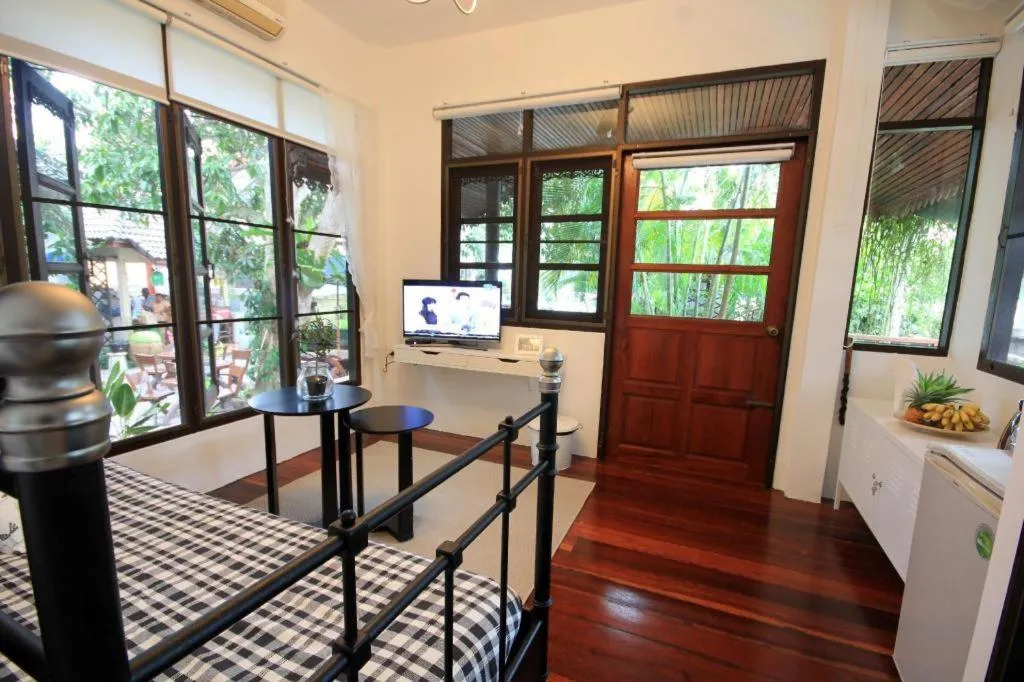 Seascape Resort Baan Krood